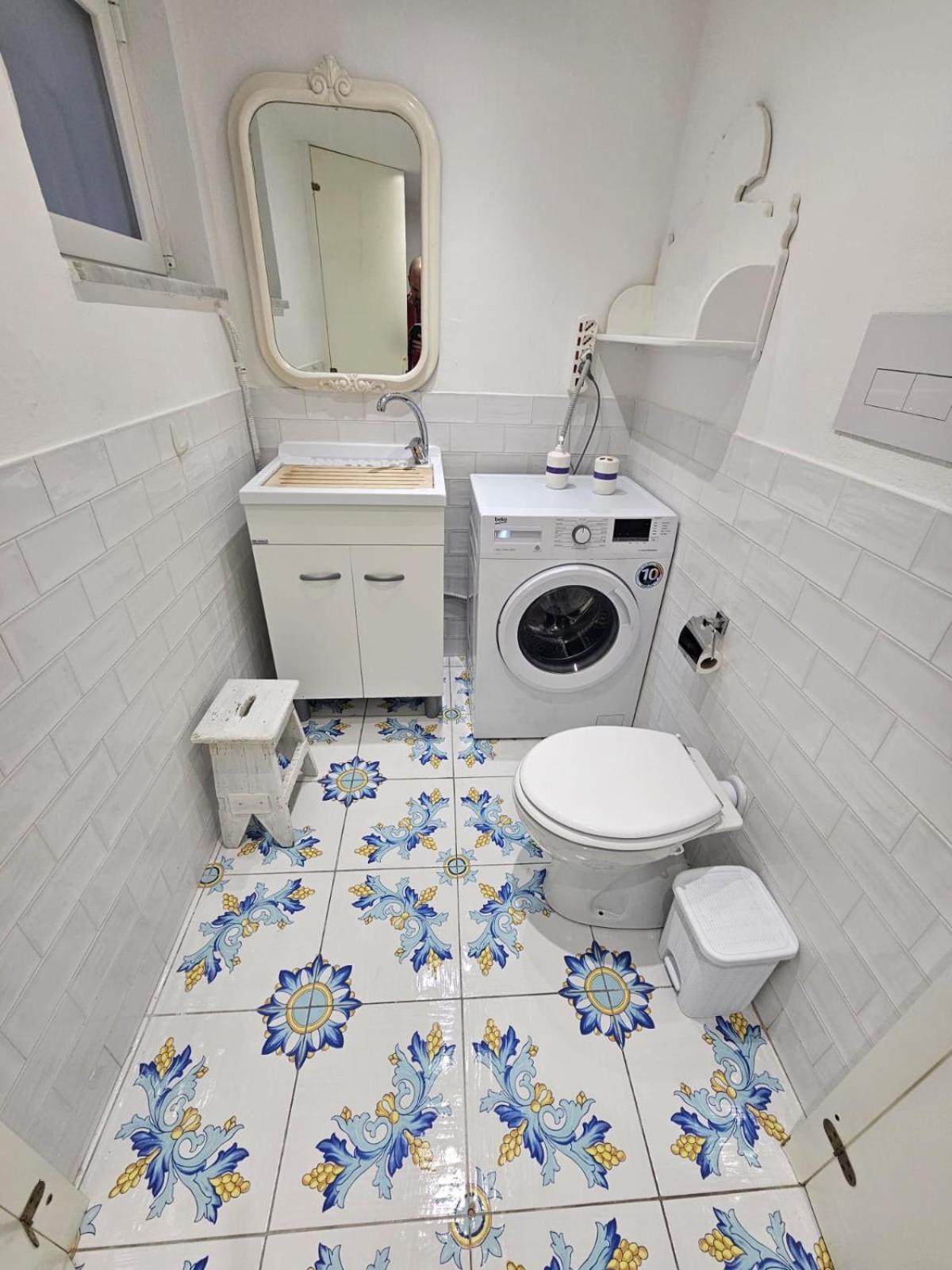 Suite And Relax Tina A 2 Passi Dal Centro E Al Foro Italico Παλέρμο Εξωτερικό φωτογραφία